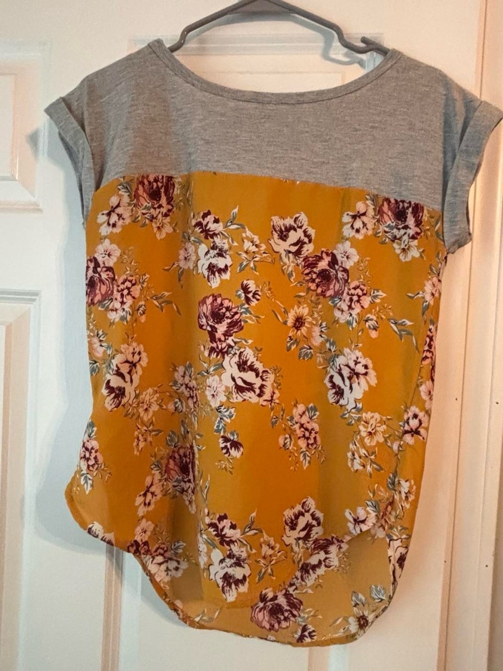 Floral Panel Cap-Sleeve Top in Mustard and Gray